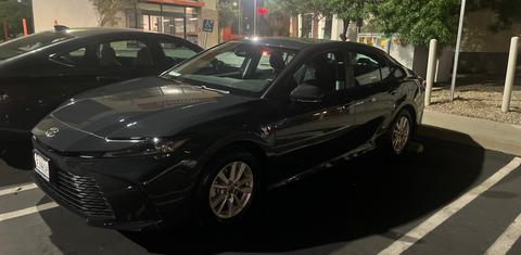 Toyota Camry Hybrid 2026