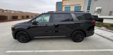 Kia Carnival Hybrid 2025