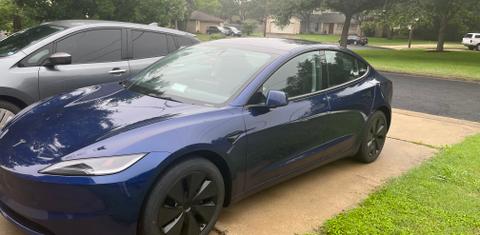 Tesla Model 3 2024