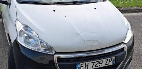 Peugeot 208 2016