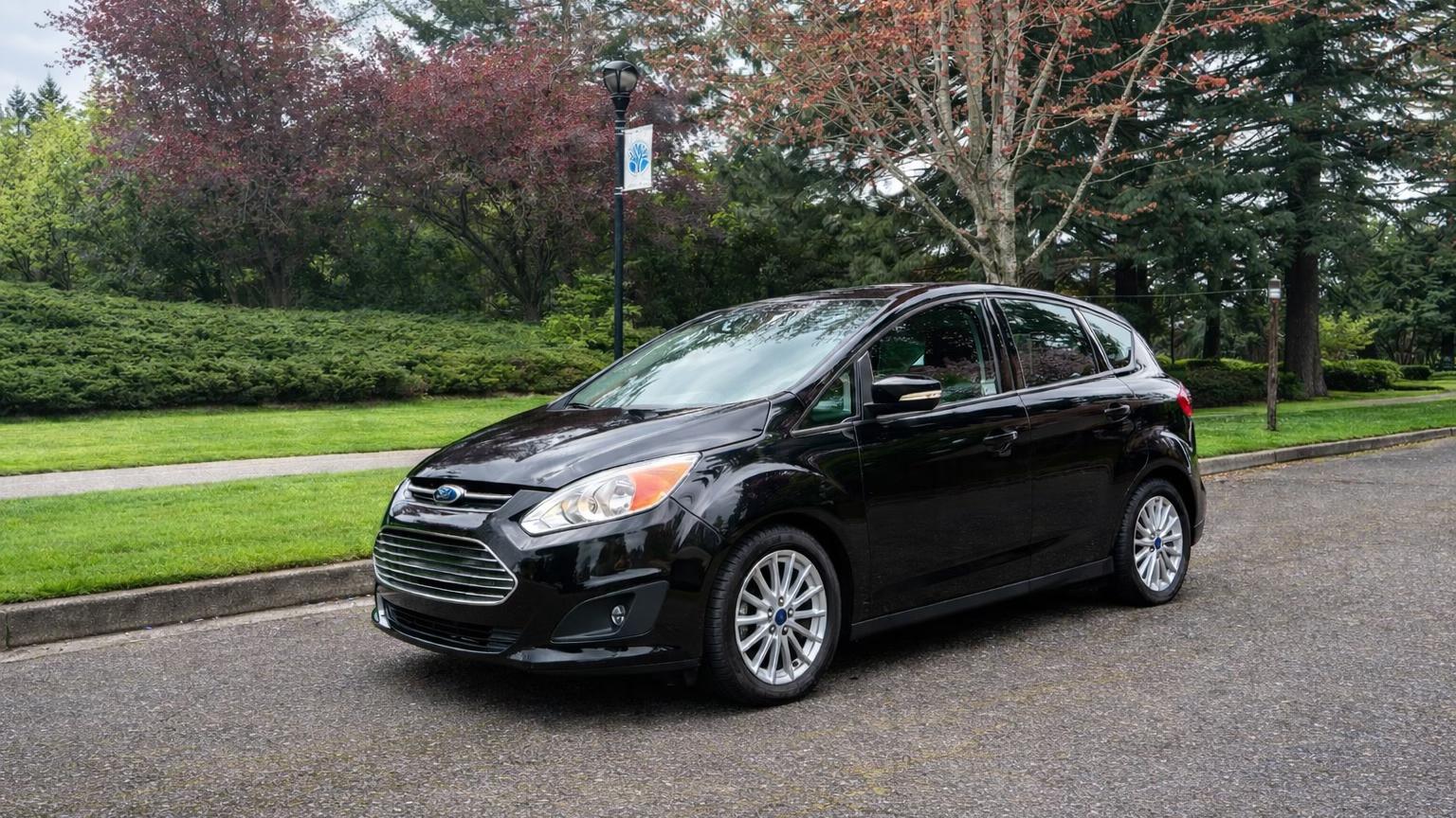 Ford C-Max Hybrid 2017 in Portland, OR