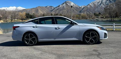 Nissan Altima 2024