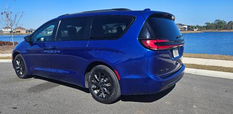 Chrysler Pacifica 2021