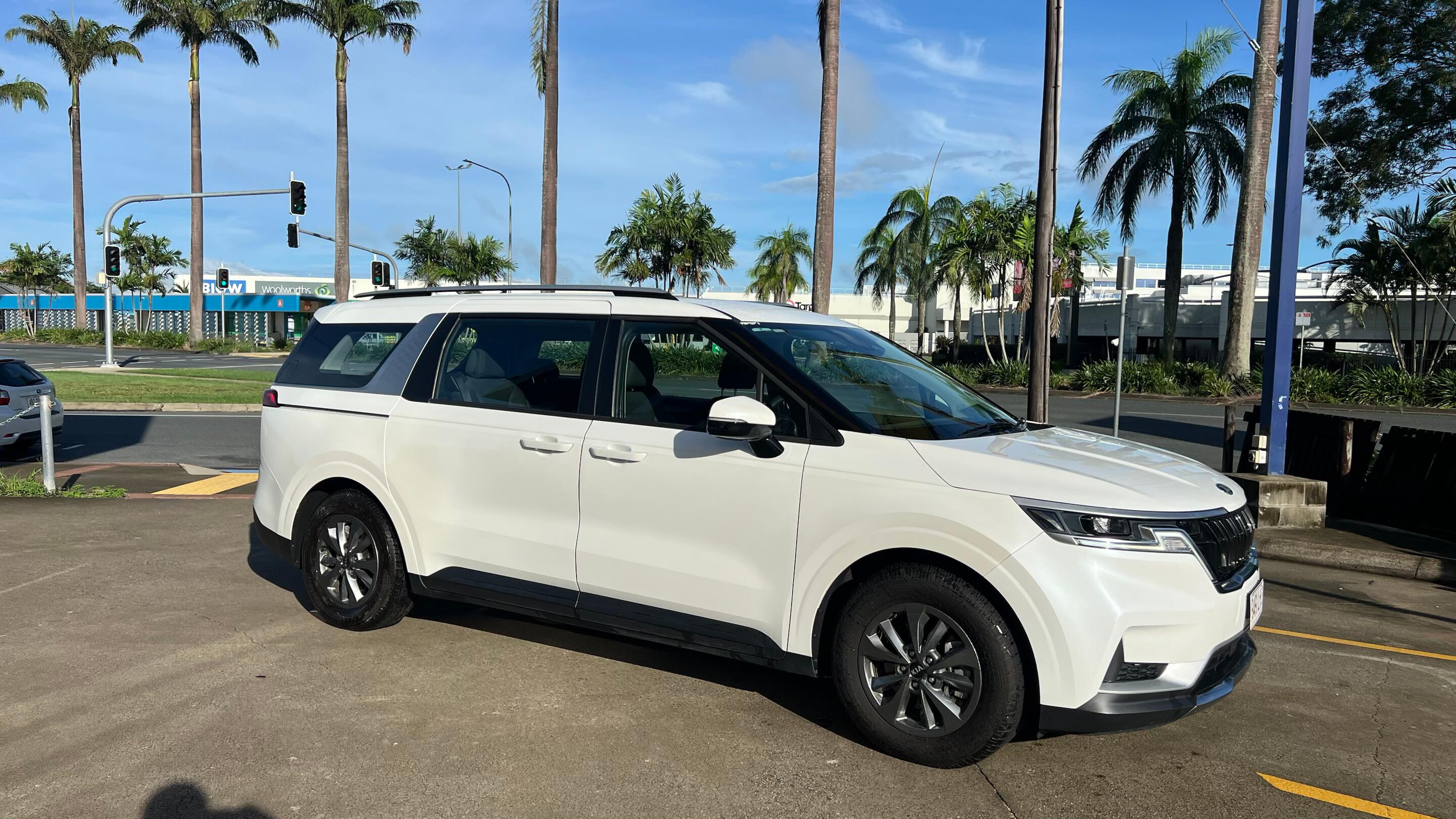 Kia CARNIVAL 2021 in Paget