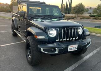 Jeep Gladiator car