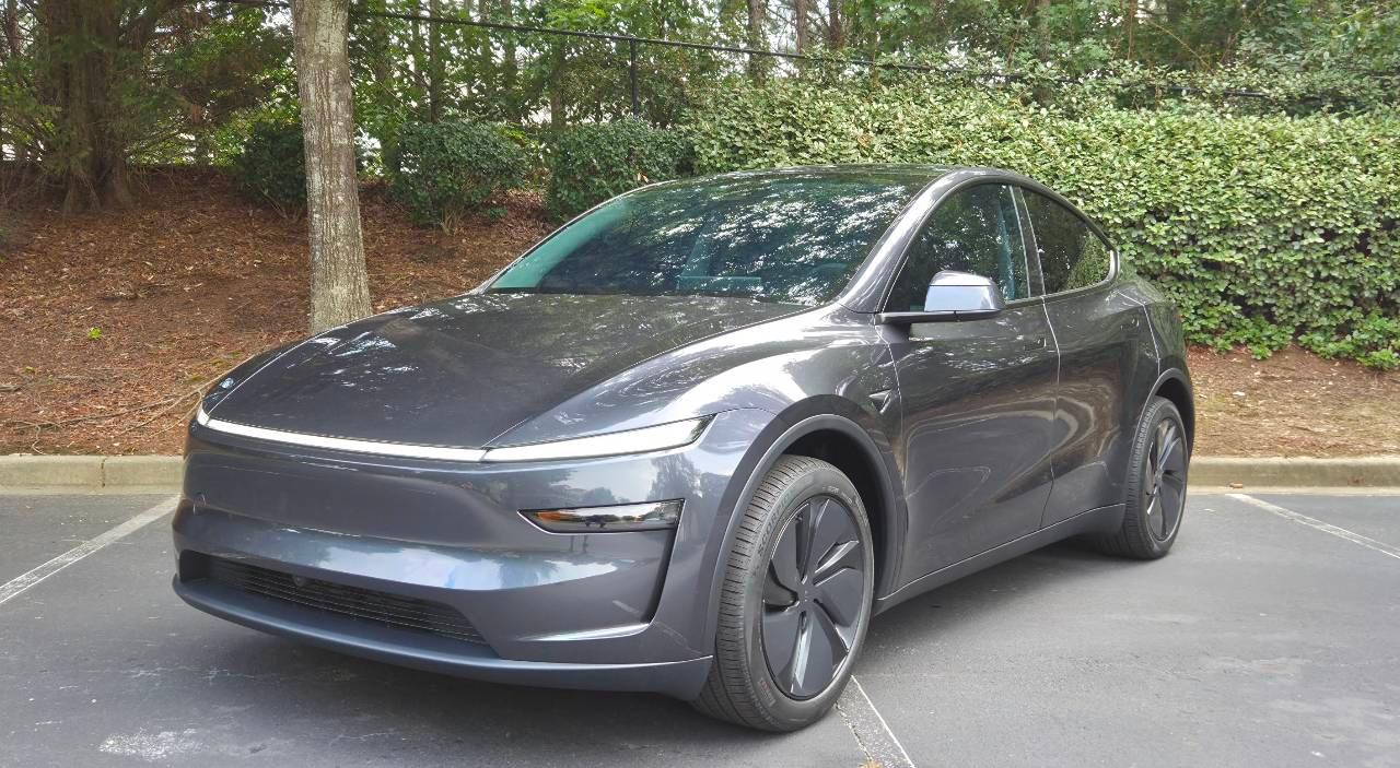 Tesla Model Y 2026 in Greenville, SC