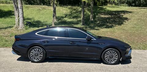 Hyundai Sonata Hybrid 2024