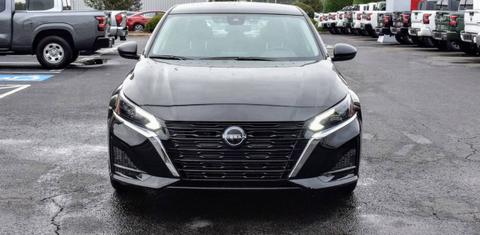 Nissan Altima 2025
