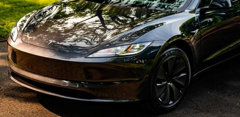 Tesla Model 3 2025