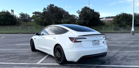 Tesla Model 3 2024