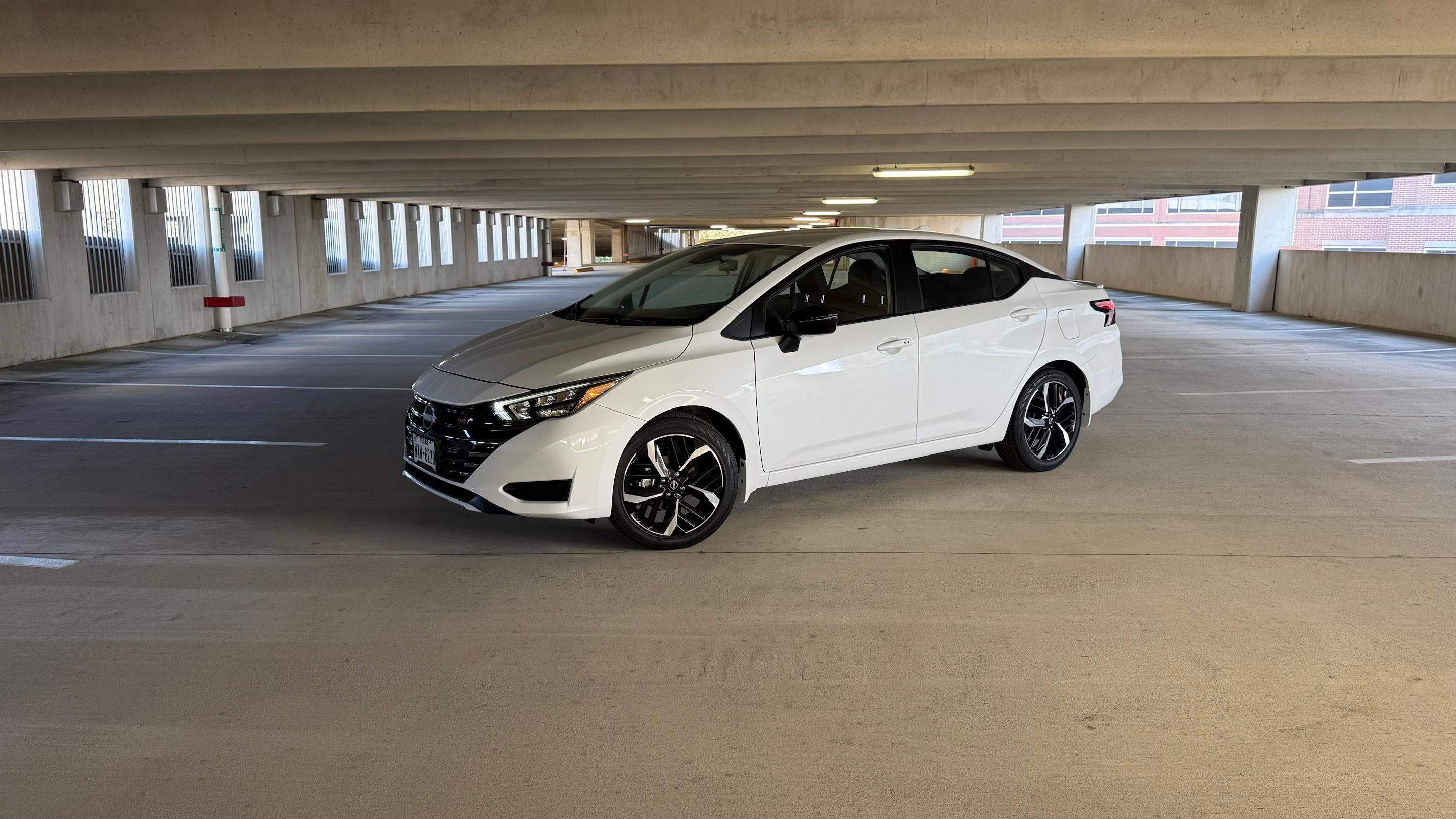Nissan Versa 2024 in 