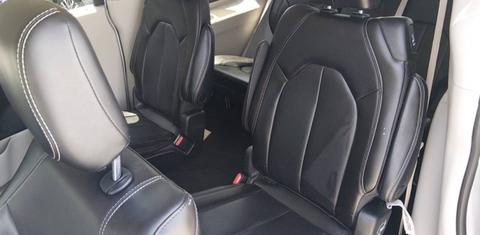 Chrysler Pacifica 2023