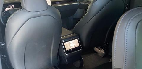 Tesla Model X 2022