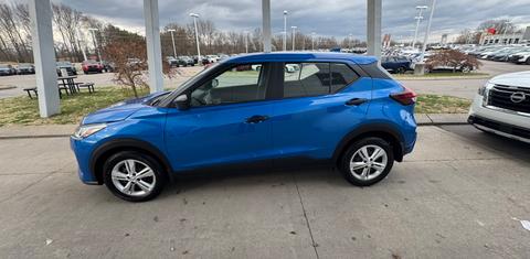 Nissan Kicks Play 2025