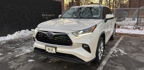 Toyota Highlander Hybrid 2021