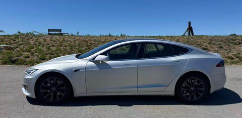 Tesla Model S 2017