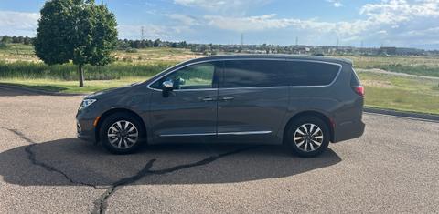 Chrysler Pacifica 2023