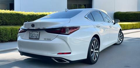 Lexus ES 2020