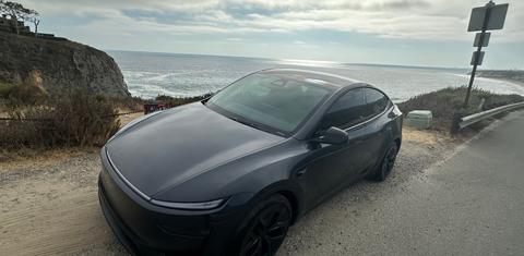 Tesla Model Y 2026