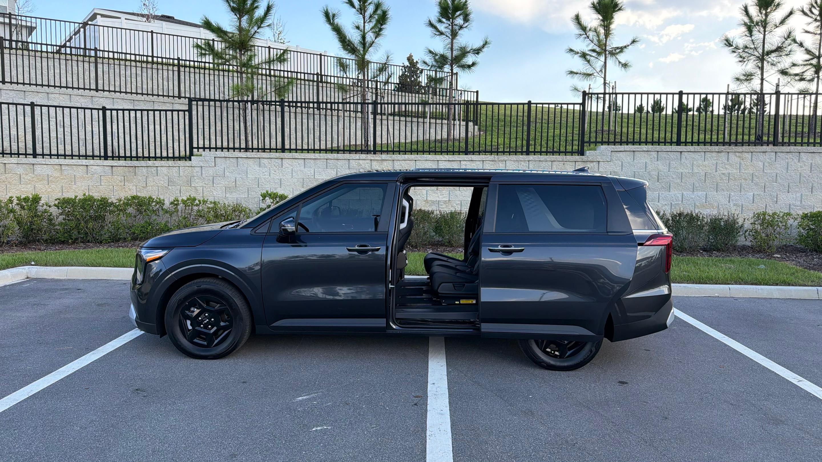 Kia Carnival 2026 in Orlando, FL