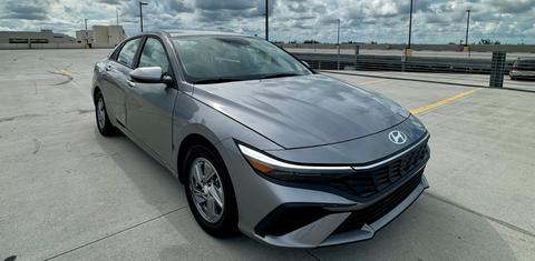 Hyundai Elantra 2024