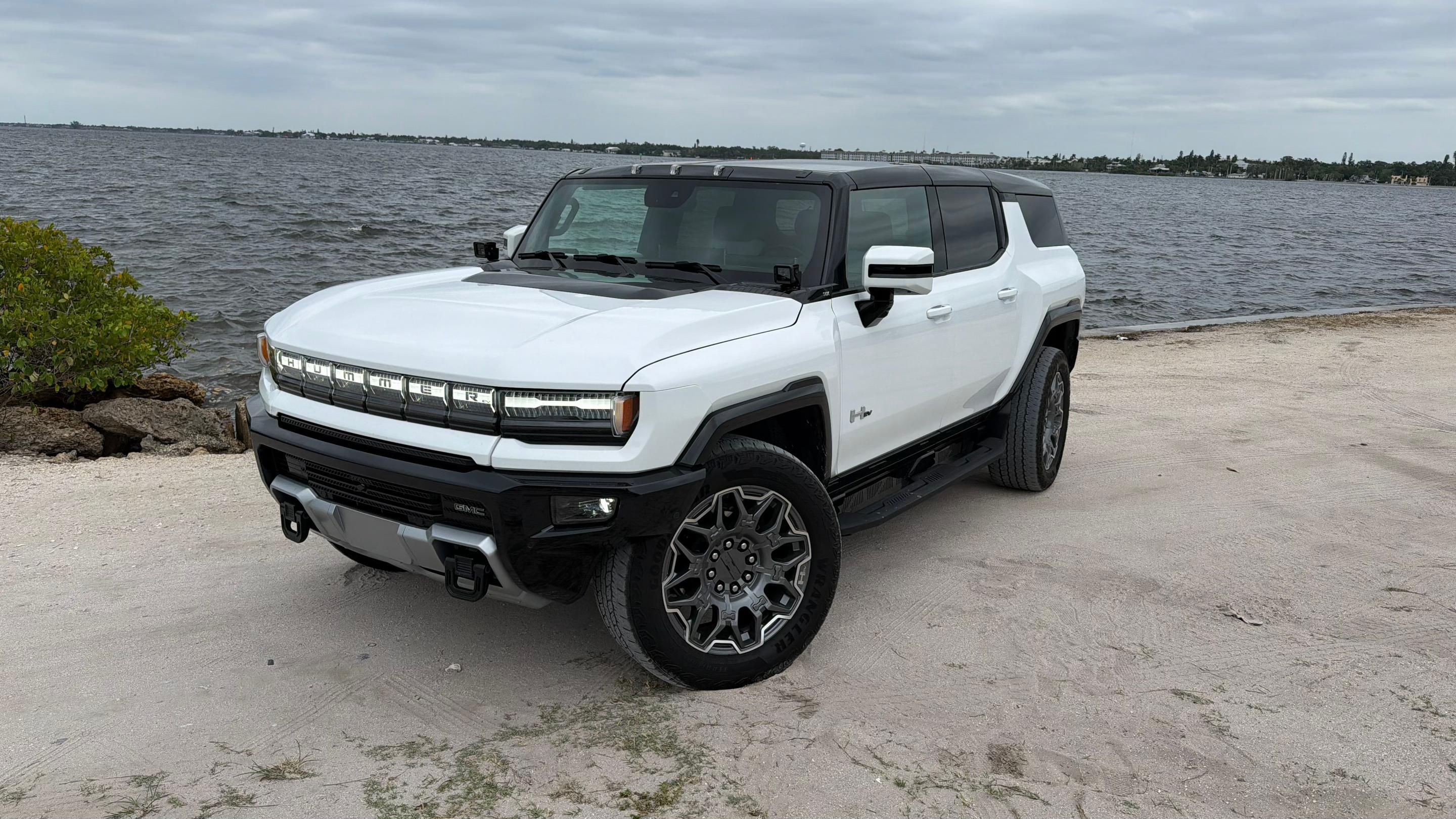 GMC HUMMER EV SUV 2024 in Palmetto, FL