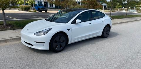 Tesla Model 3 2022