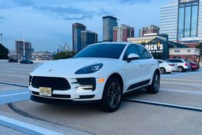 Porsche Macan 2021 in Jersey City