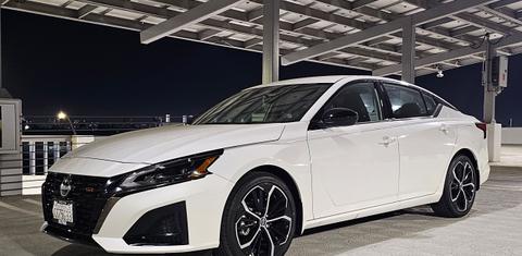 Nissan Altima 2023