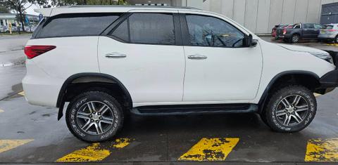 Toyota FORTUNER 2020