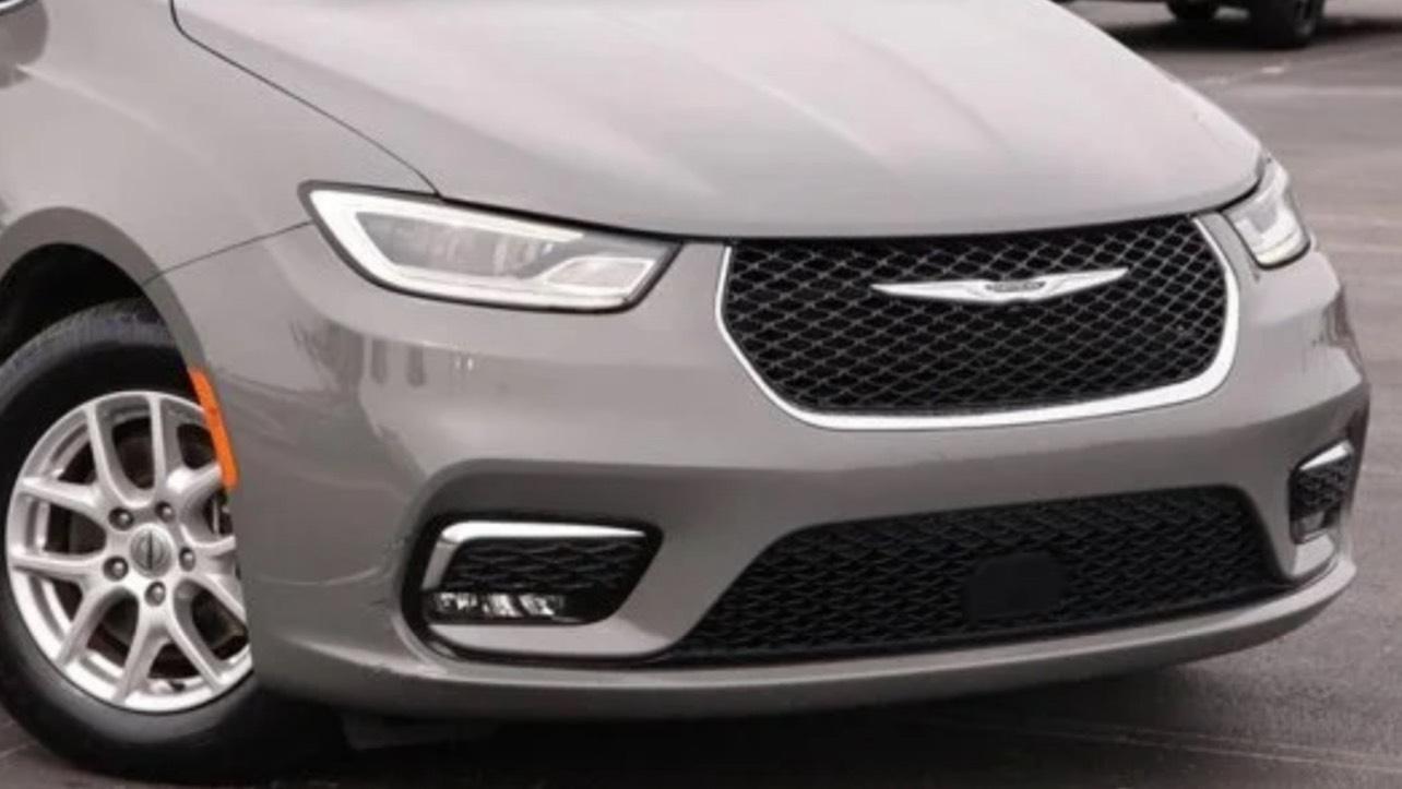 Chrysler Pacifica 2022 in Olivette, MO
