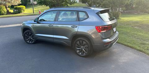 Volkswagen Taos 2024