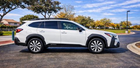 Subaru Outback 2025