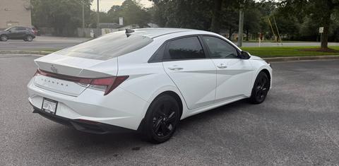 Hyundai Elantra 2023