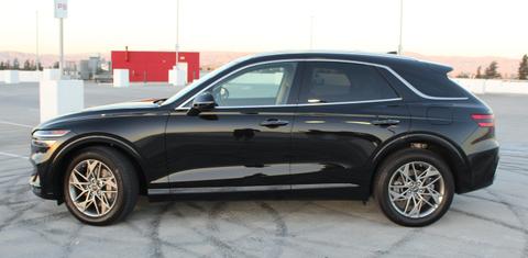 Genesis GV70 2025