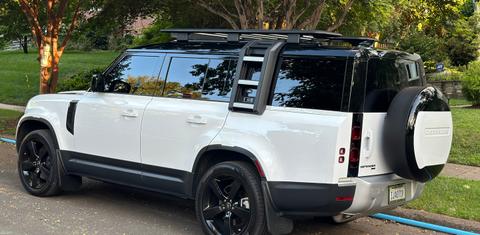 Land Rover Defender 2023