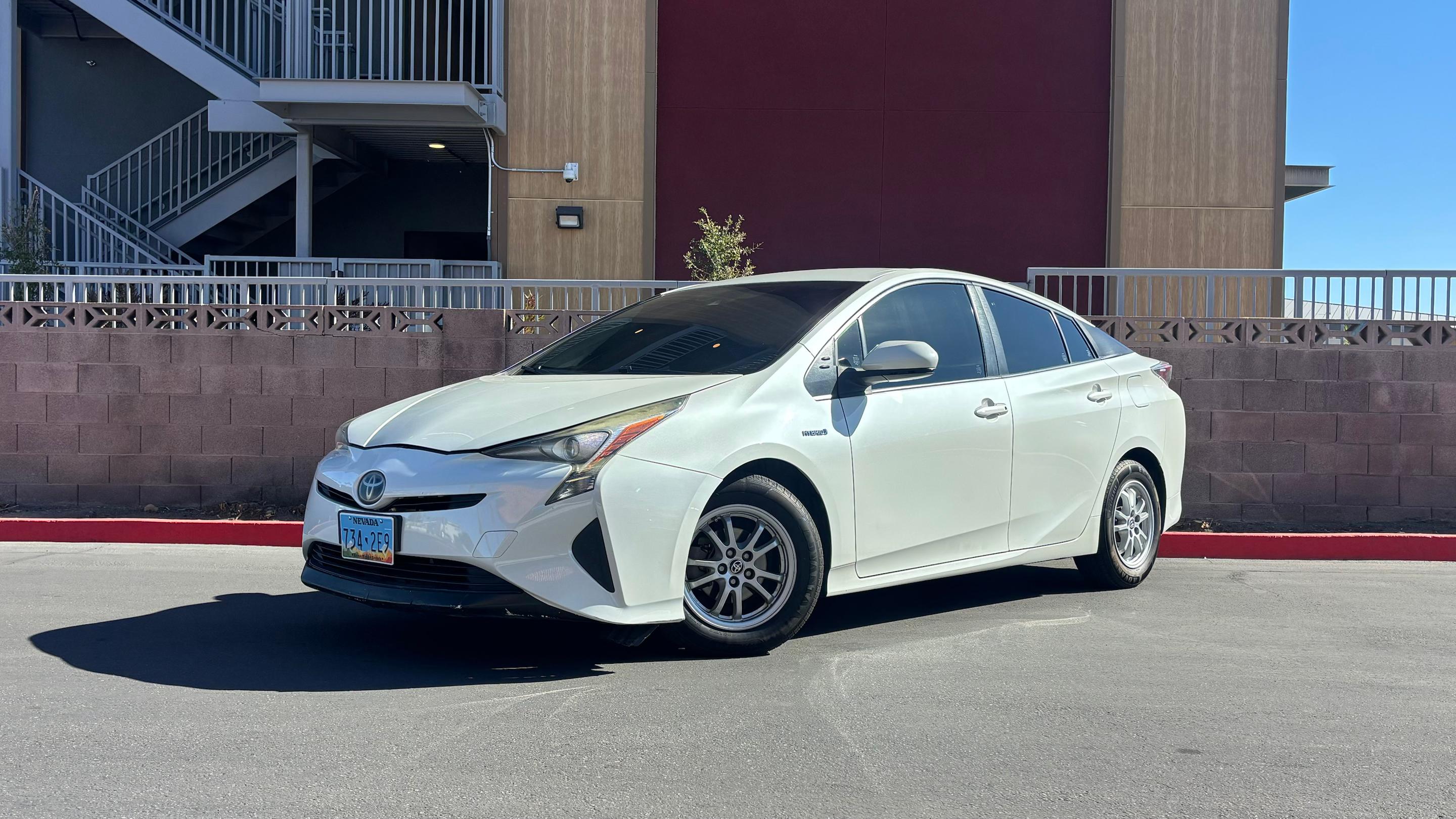 Toyota Prius 2017 in 