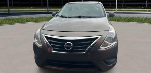 Nissan Versa 2015