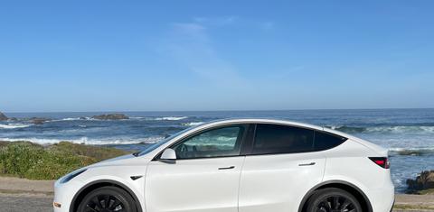 Tesla Model Y 2022