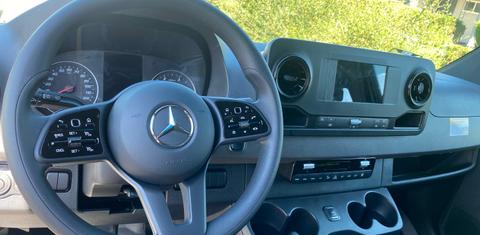 Mercedes-Benz Sprinter 2024