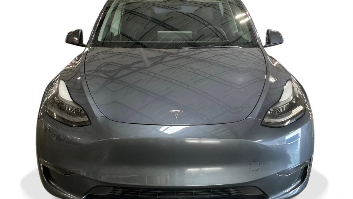 Tesla Model Y 2023 in Buckner, MO