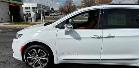 Chrysler Pacifica 2024