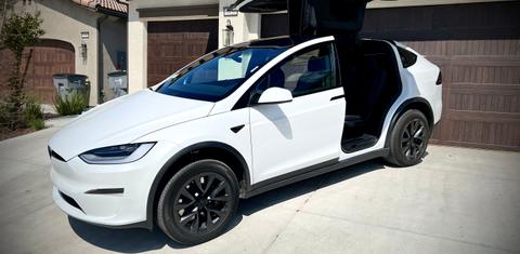 Tesla Model X 2023