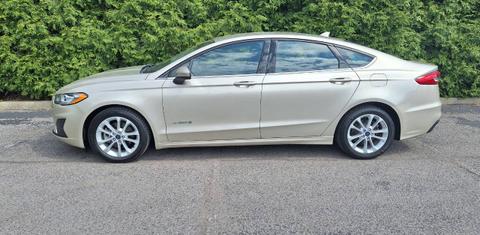 Ford Fusion Hybrid 2019