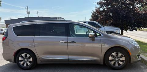 Chrysler Pacifica 2017