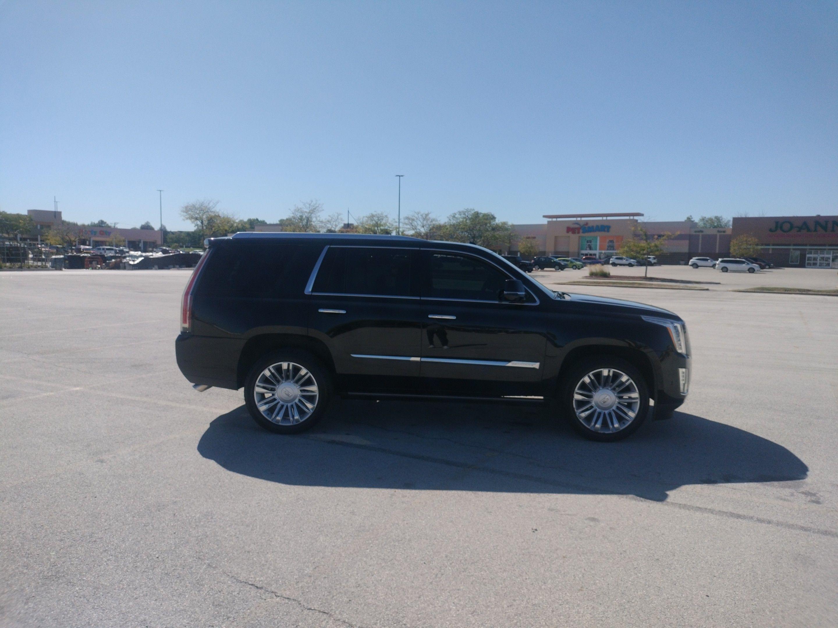 Cadillac Escalade 2017 in 