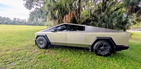Tesla Cybertruck 2024