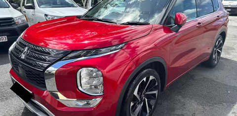 Mitsubishi OUTLANDER 2023