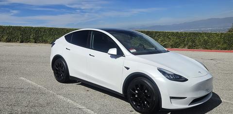 Tesla Model Y 2022