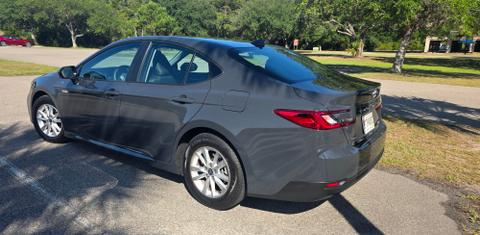 Toyota Camry Hybrid 2025